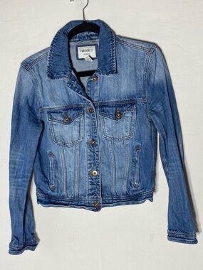 Forever 21 Medium Wash 100% Cotton Cropped Denim Trucker Jacket M